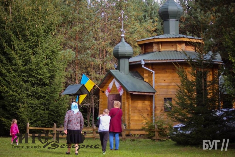 На Покрову у місці зародження УПА – урочищі «Вовчак» молились за українських захисників 