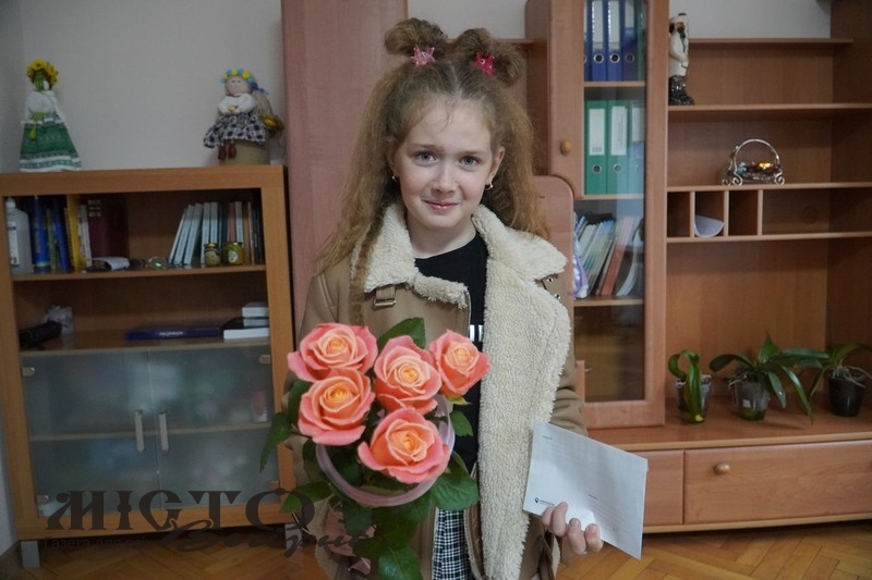 У Володимирі привітали з днем народження доньку загиблого Героя України Олександра Лук’яновича 