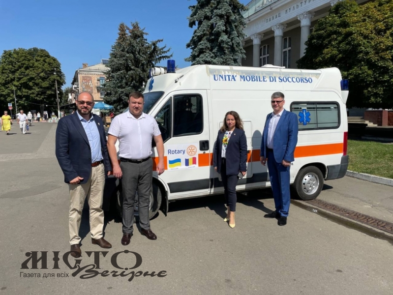 Автопарк лікарні Нововолинська поповнився ще одним транспортним засобом 