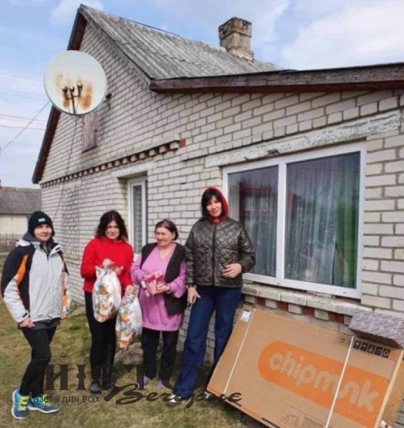 У Мовчанові та Кисилині побували представники благодійного фонду 