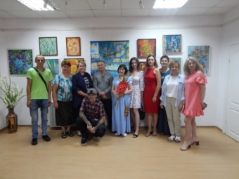 У Володимирі проходить виставка художниці Ірини Надюкової «Крихкий і ніжний світ навколо» 