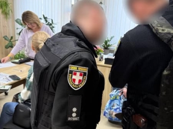 У Нововолинську чоловік «погорів» на підробленому посвідченні 