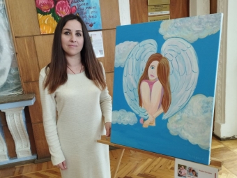«Мій чоловік став для мене ангелом і я в цьому образі його створила на полотні» 