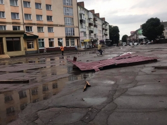 У Володимирі вирувала сильна зива з потужними поривами вітру 
