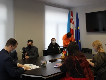 Мотузкова доріжка в парку, будівництво приватного діагностичного центру біля лікарні, купівля нових автобусів: про що говорили з міським головою 