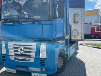 Через «Ягодин» поляк намагався вивезти з України велику партію сигарет 