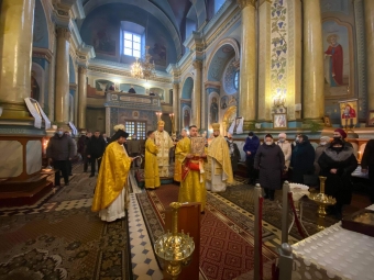 Розклад святкових богослужінь 