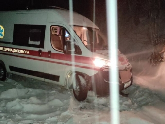 Рятувальники відвезли фельдшера до хворого у Зимнівській громаді  