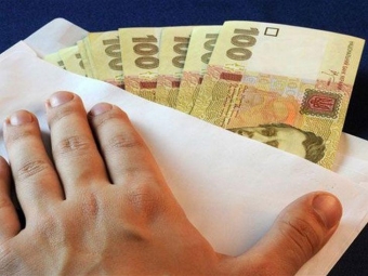 За хабар судитимуть володимирського поліцейського 