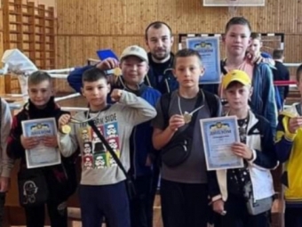 Юні боксери з Нововолинської громади привезли нагороди з обласного турніру 