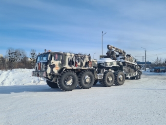 На Горохівщині розчищають дороги за допомогою військової техніки 