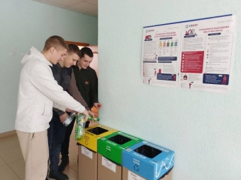 У ліцеях Локачинської громади встановлюють контейнери для роздільного сміття 