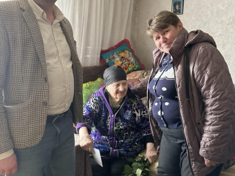 У Зимнівській громаді з днем народження привітали маму загиблого Героя 