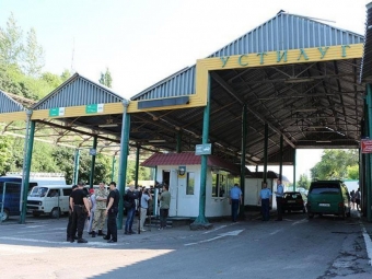 Митника з поста «Устилуг» підозрюють у несанкціонованій зміні інформації 