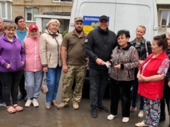 У Нововолинську мешканці багатоповерхівки зібрали понад 20 тисяч гривень на автомобіль військовим 