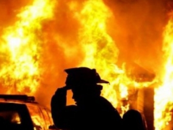 У Губині сусіди врятували чоловіка від смерті у палаючому будинку 