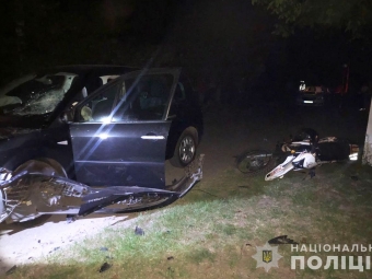 В Іваничах неповнолітній мотоцикліст зіткнувся з автівкою 