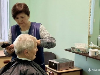 У Нововолинську запрацювала соціальна перукарня 
