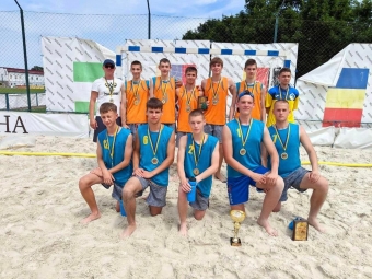 Спортсмени з Нововолинська стали чемпіонами України з пляжного гандболу 