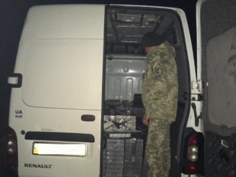 На Волині затримали бус із контрабандою 