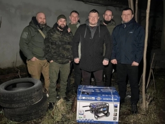 Нововолинська громада передала необхідне обладнання для військових 