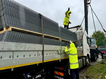 З Нововолинська передали військовим матеріали для зведення фортифікаційних споруд 