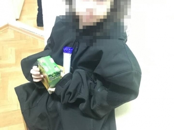 Чотирирічна дівчинка без верхнього одягу втекла з інтернату, аби знайти маму 