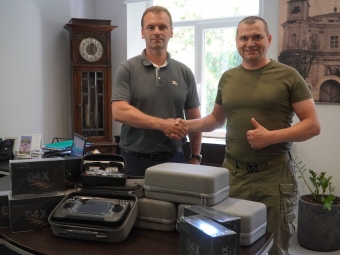 З Володимира передали необхідне обладнання для військових 100 бригади 