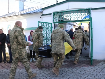 Володимирська громада попрощалася з полеглим Героєм Сергієм Кошманом 