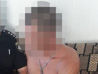 Сусіди розповіли про чоловіка, який палицею вбив матір у Маневичах 