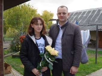 У Володимирі привітали з днем народження доньку безвісти зниклого захисника 