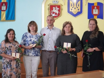 Чотирьом мешканкам громади Володимира вручили нагороди «Мати-героїня» 