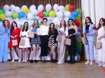 У Володимирі випускники художньої школи отримали атестати 