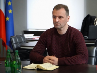 Доля танка, реставрація пам’ятника воїнам, житло для переселенців – про це журналісти говорили з міським головою 