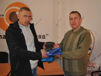 Володимир-Волинському історичному музею передали прапори і шеврони з АТО 