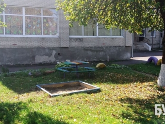В Іваничах батькам порекомендували самостійно відремонтувати майданчик у дитсадку 
