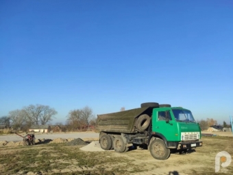 У Литовежі продовжують будівництво спортивного комплексу 