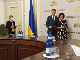 Нагородили премією виховательку з «Волиняночки» 